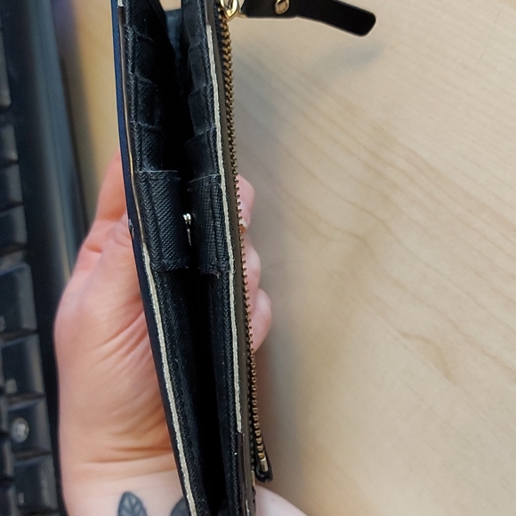 Kate Spade black leather wallet with credit card holders - Picture 6 of 8